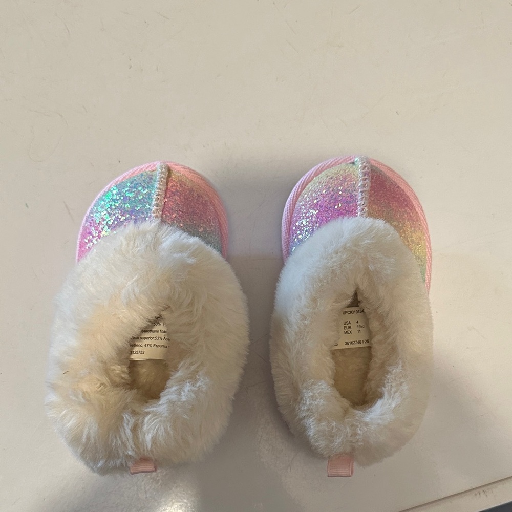 Wonder Nation Glittery Pink and Cream Slippers